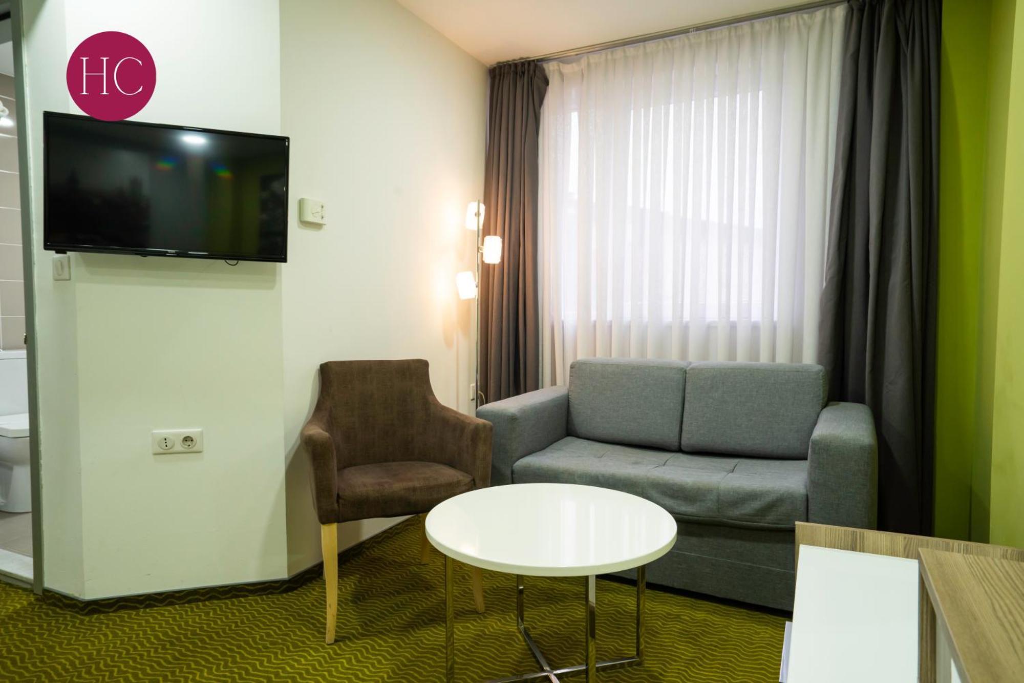 Central Hotel, Fitness And Spa Vinica Zewnętrze zdjęcie